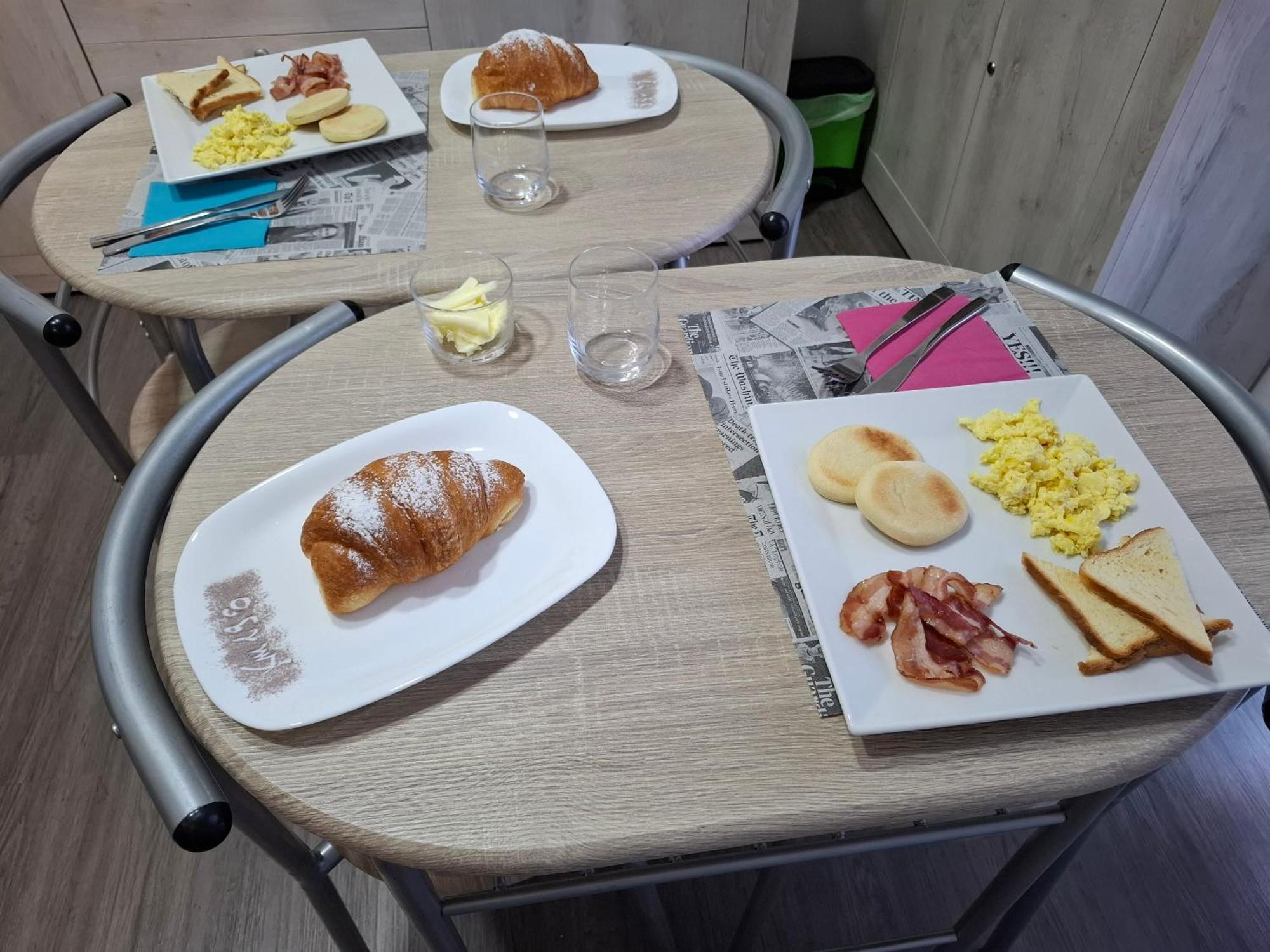 B&B Km 198 - Letto E Colazione Sorbara Exterior photo